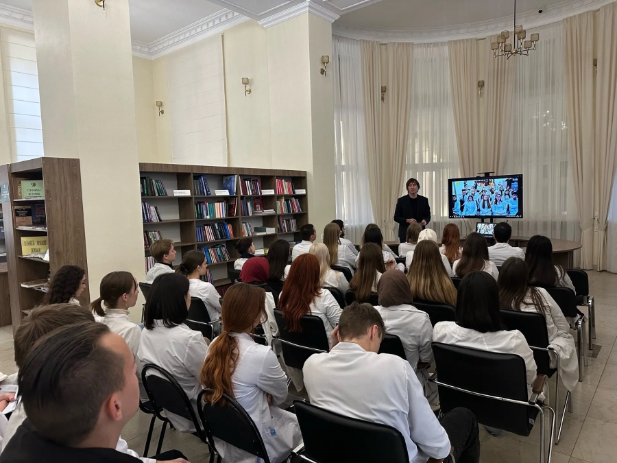 Как омолодить сердце рассказал студентам ВолгГМУ профессор из Санкт-Петербурга