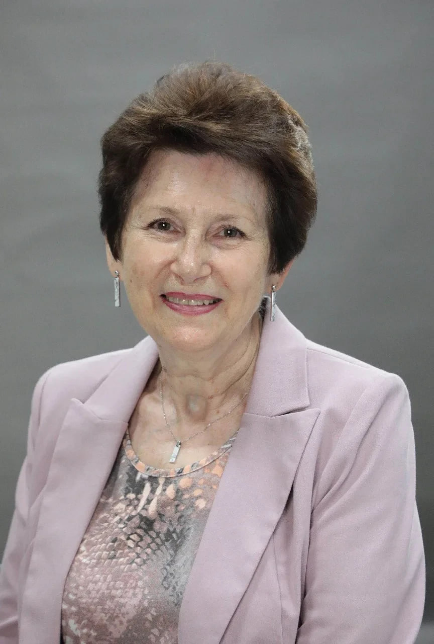 Сегодня доцент кафедры детских болезней Елена Шефатова отмечает 70-летний юбилей