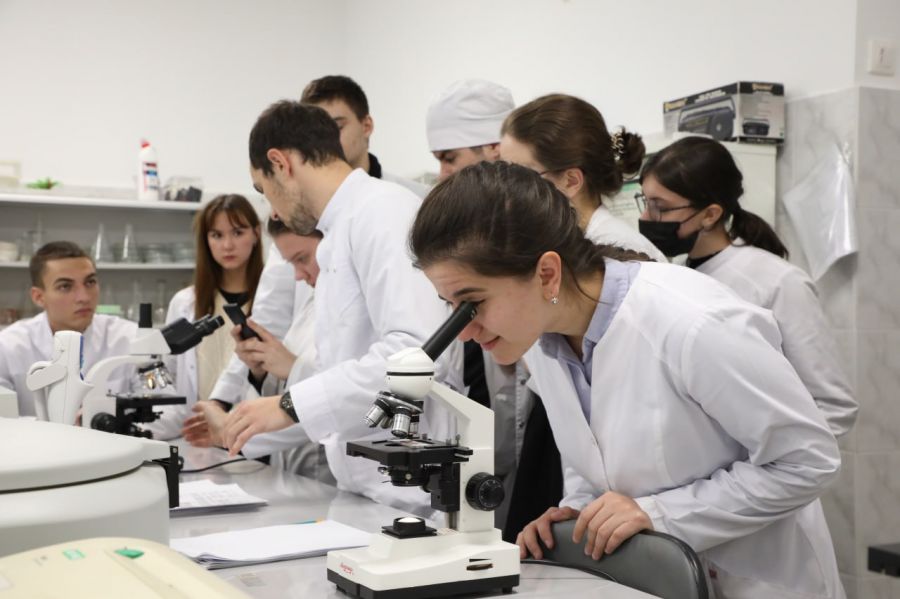 13 студентов ВолгГМУ получат стипендию города-героя Волгограда