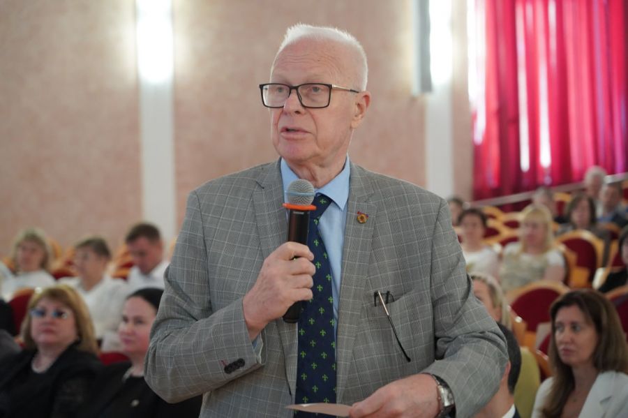Академику РАН, профессору ВолгГМУ Александру Спасову исполнилось 80 лет 