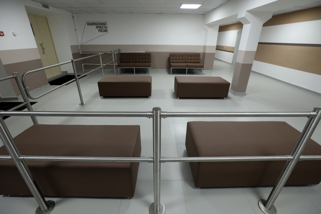 В ходе капитального ремонта приведен в порядок фасад, полностью обновлены жилые комнаты, санузлы, кухни, коридоры и лестничные пролеты