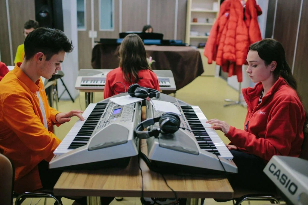 Олимпиады, волонтерство, углубленное изучение английского языка, поездки в «Артек», обучение в медико-биологическом классе Предуниверсария ВолгГМУ стали частью её школьной жизни