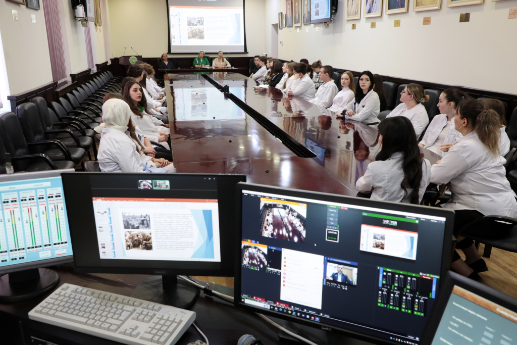 В ВолгГМУ состоялся Круглый стол в честь 80-летия Великой Победы