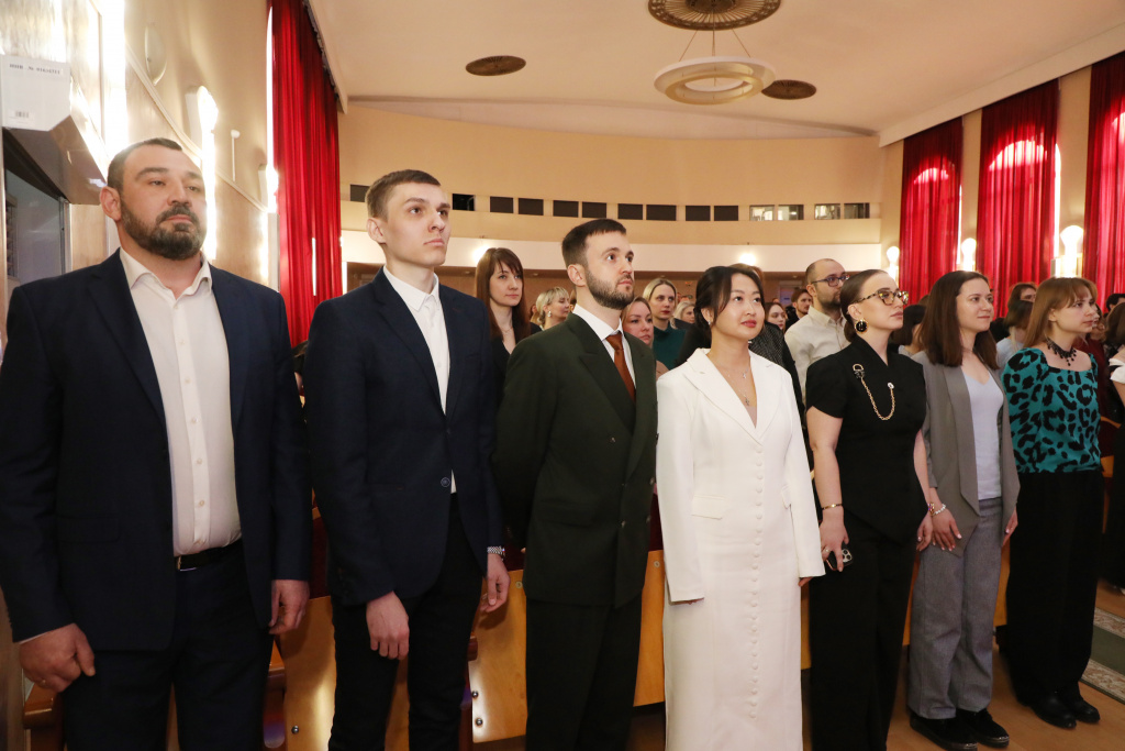 В ВолгГМУ Минздрава России состоялась торжественная церемония вручения дипломов выпускникам направления подготовки клиническая психология, магистрантам менеджмента и общественного здоровья