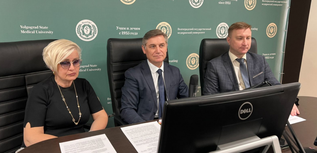 О международной рабочей встрече с коллегами