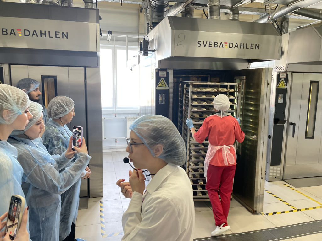 Студенты ВолгГМУ провели занятие на пищевом производстве