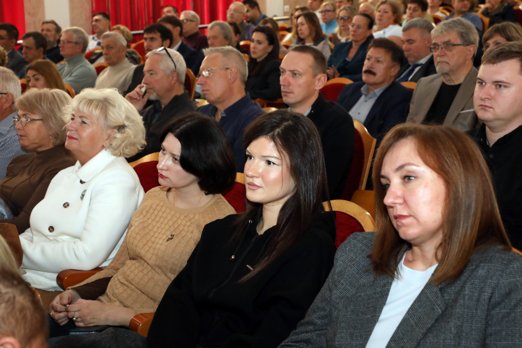 Владимир Шкарин представил коллективу ВолгГМУ траекторию развития 