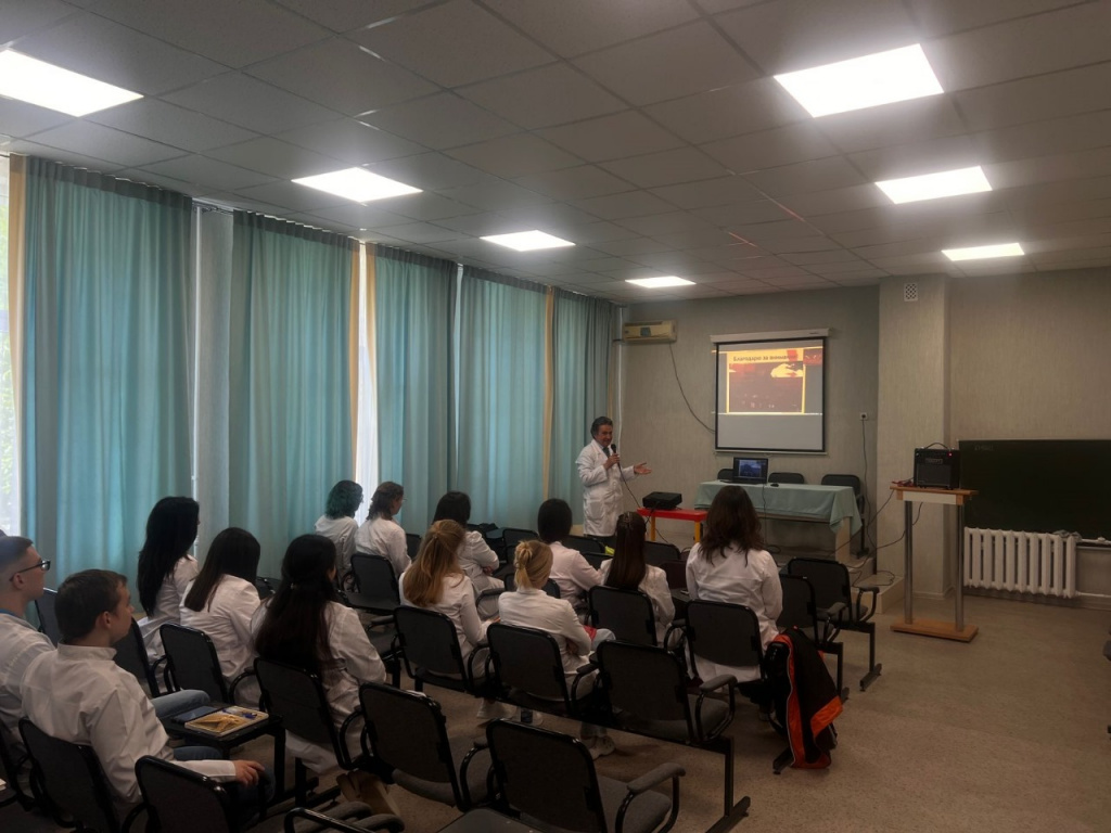 Студенты ВолгГМУ приняли участие в лекции ВГМУ