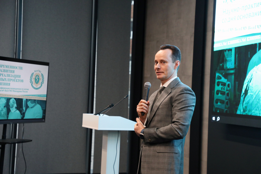 Ректор ВолгГМУ Владимир Шкарин