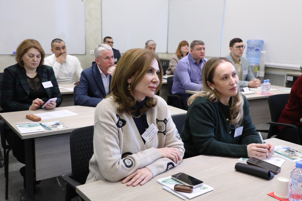 Новая группа управленцев приступила к обучению в Волгоградском государственном медицинском университете Минздрава России по программе повышения квалификации «Школа главного врача — регион»