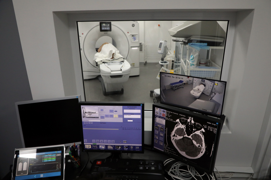 Клиника №1 ВолгГМУ стала одной из трех медицинских организаций страны, куда поступил суперсовременный компьютерный томограф на 256 срезов
