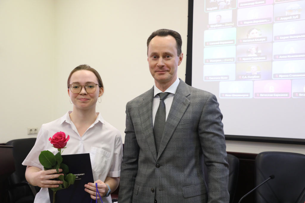 Ректор наградил стипендиатов, на участвовавших в церемонии