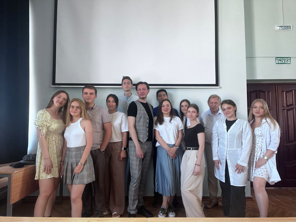 В причинах глобального потепления разбирались студенты ВолгГМУ на экологических дебатах