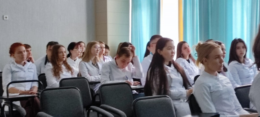 Студенты ВолгГМУ приняли участие в лекции ВГМУ