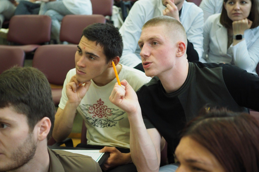 На педиатрической факультете проешл квест "Здоровье - это здорово!"