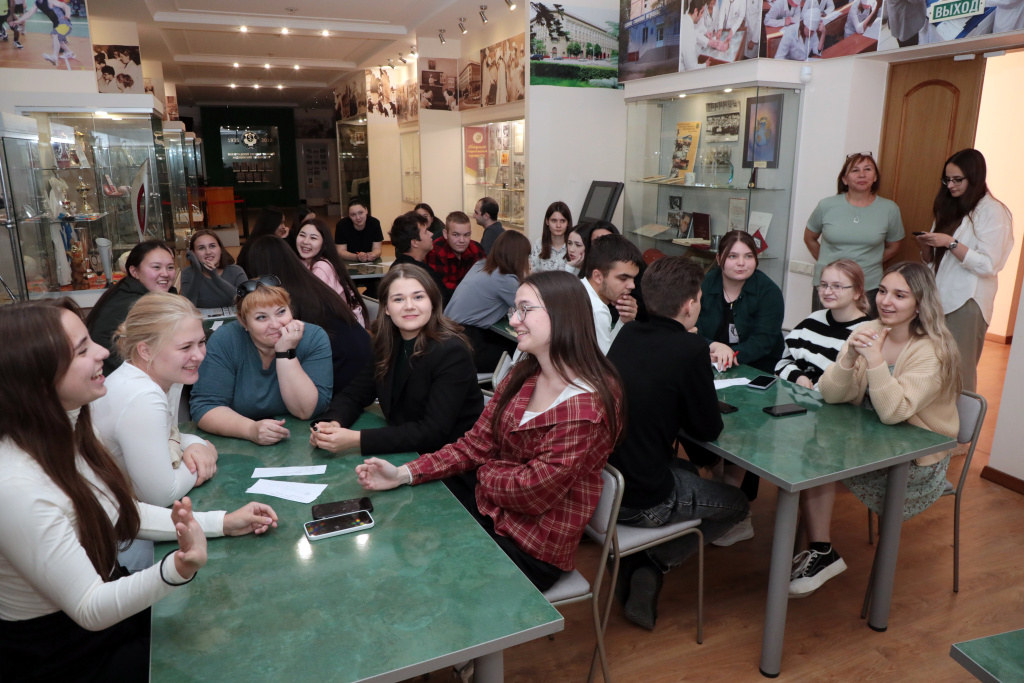 В музее истории ВолгГМУ состоялся квиз, посвященный наследию академика Николая Семашко