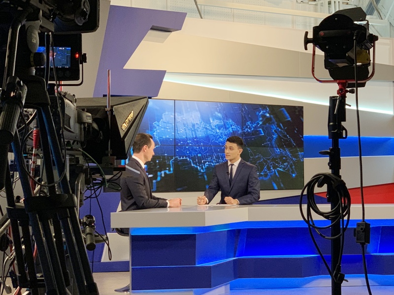 Студия 1 канала. Съемки программы время. Съемки программы время. Студия первого канала. Студия первого канала в останкино.